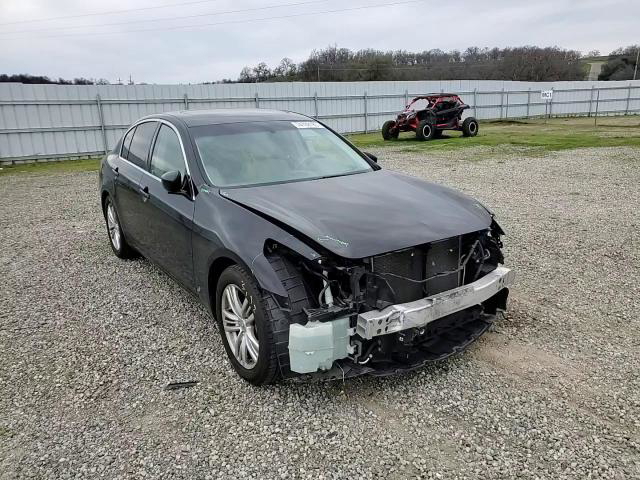 Infiniti G 2012