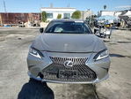 Lexus ES 2019