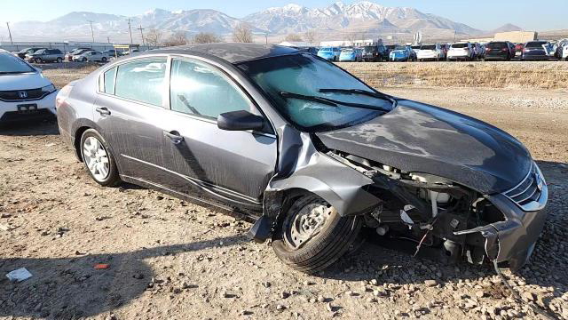 Nissan Altima 2012