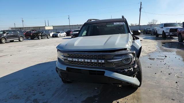 Ford Bronco 2021