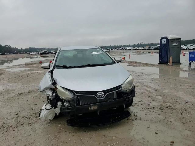 Toyota Corolla 2015