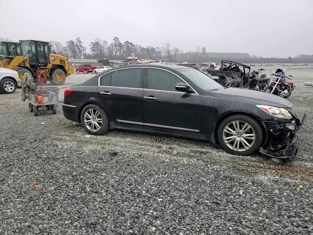 Hyundai Genesis 2012