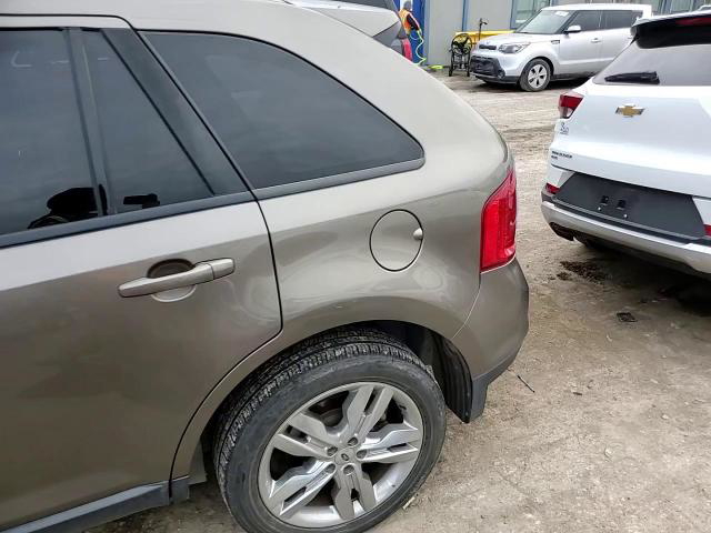 Ford Edge 2012