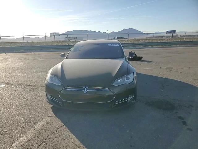 Tesla Model S 2013