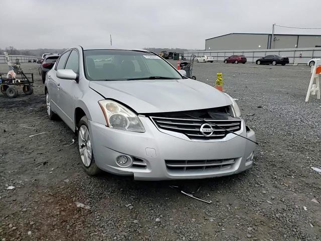 Nissan Altima 2010