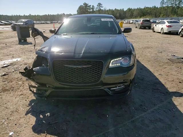 Chrysler 300 2023