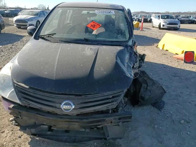 Nissan Versa 2011