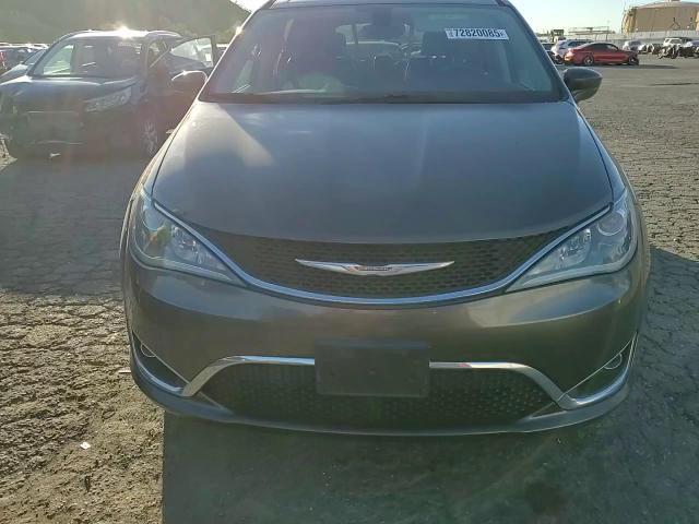 Chrysler Pacifica 2017