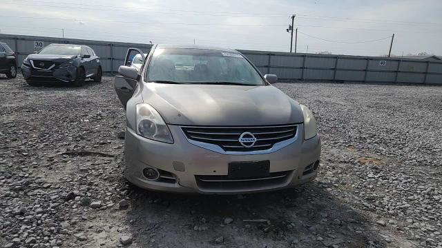 Nissan Altima 2011