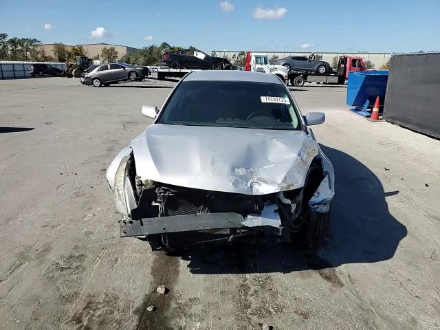 Nissan Altima 2012