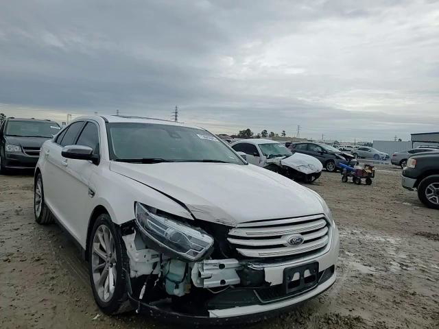 Ford Taurus 2018