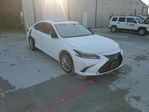 Lexus ES 2019