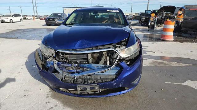 Ford Taurus 2013