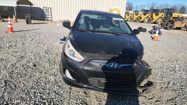 Hyundai Accent 2014