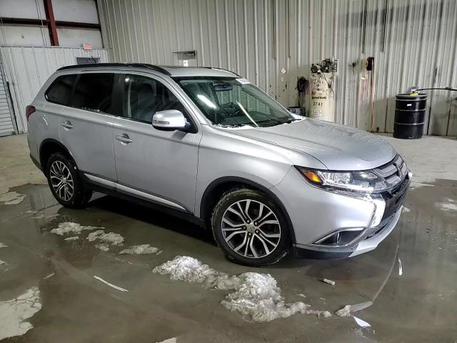 Mitsubishi Outlander 2016