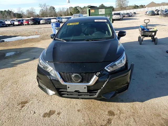 Nissan Versa 2021