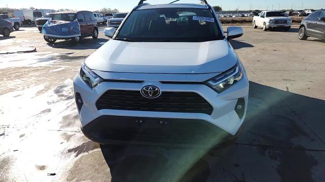Toyota RAV 4 2025