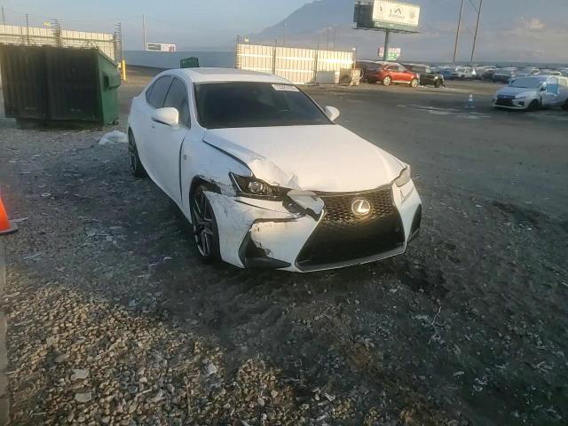 Lexus IS 2017