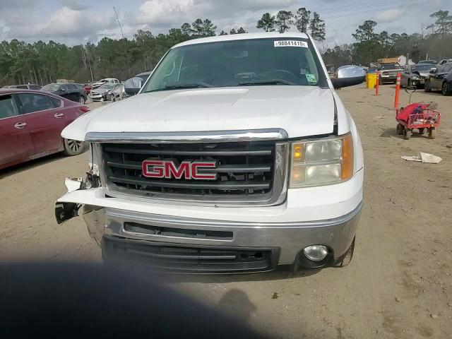 GMC Sierra 2011
