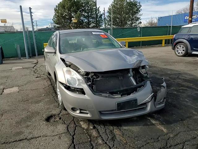 Nissan Altima 2012