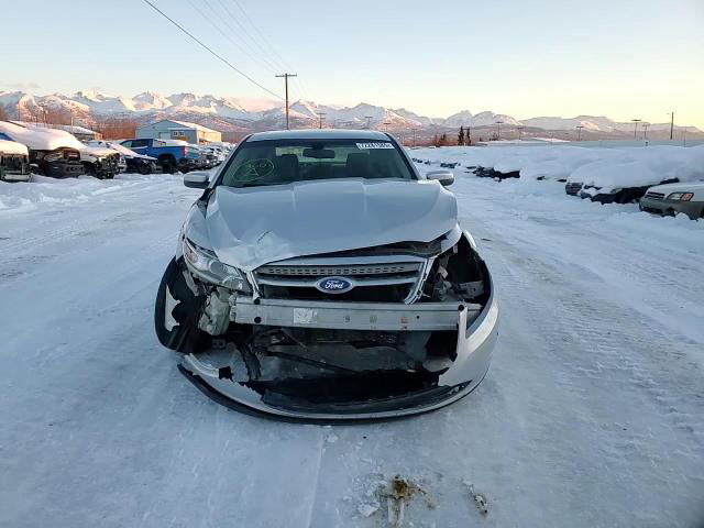 Ford Taurus 2011