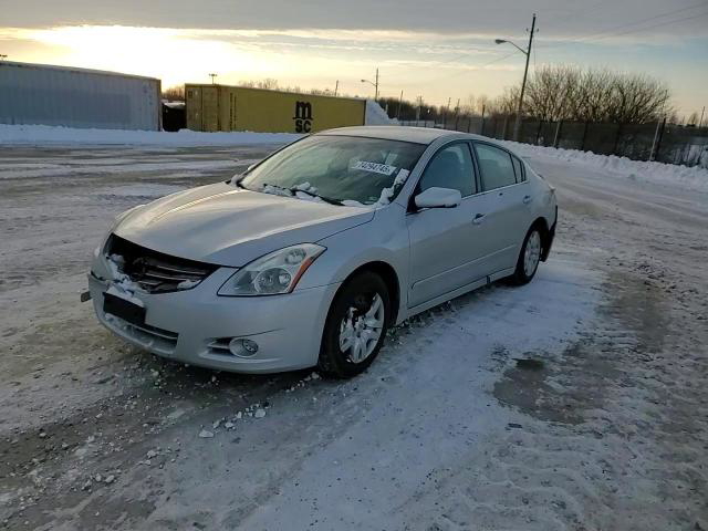 Nissan Altima 2012
