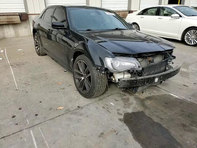 Chrysler 300 2017