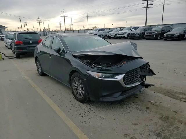 Mazda 3 2021
