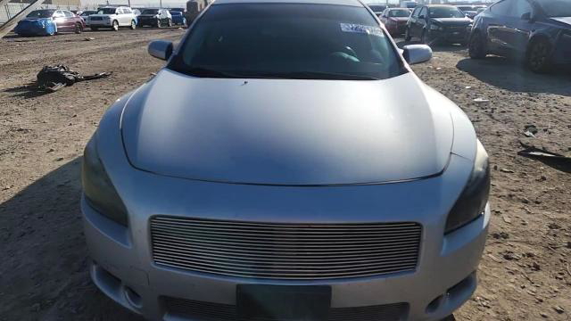 Nissan Maxima 2014