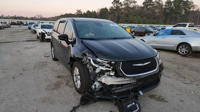 Chrysler Pacifica 2023