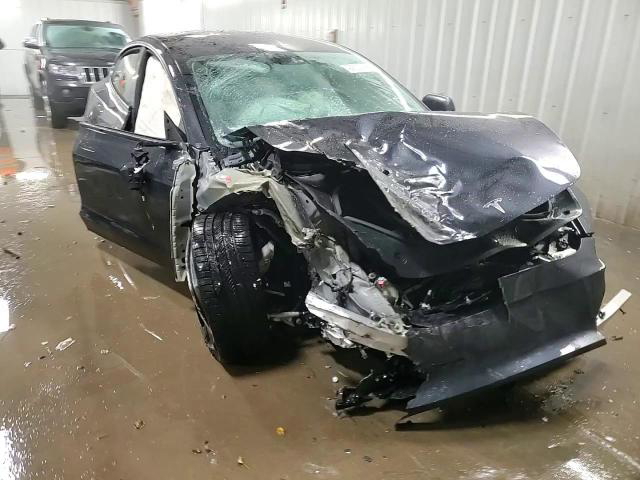 Tesla Model 3 2025
