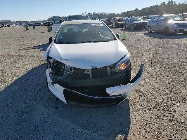 Toyota Corolla 2015