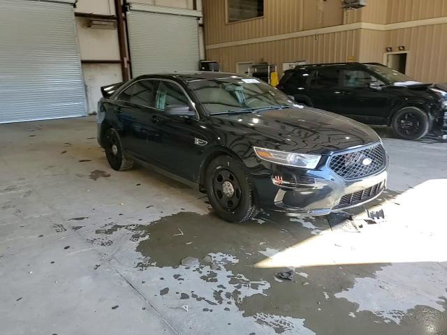 Ford Taurus 2015
