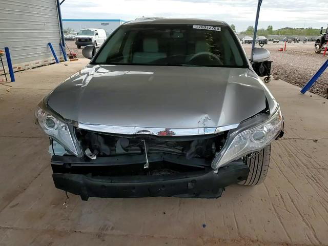 Toyota Avalon 2012