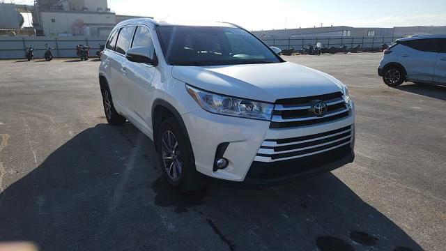 Toyota Highlander 2018