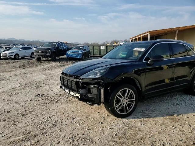 Porsche Cayenne 2021