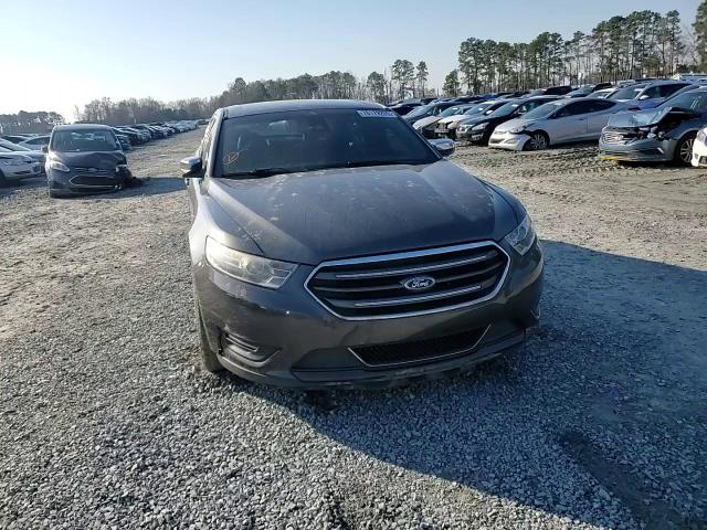 Ford Taurus 2017