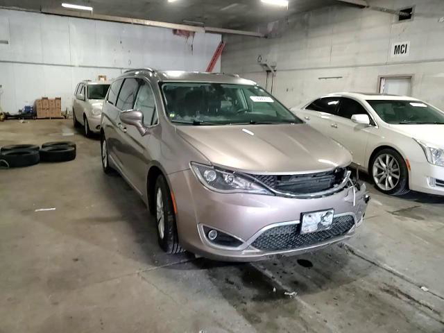 Chrysler Pacifica 2017