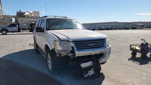 Ford Explorer 2010