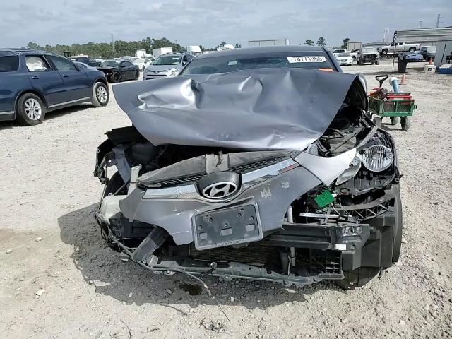Hyundai Veloster 2016