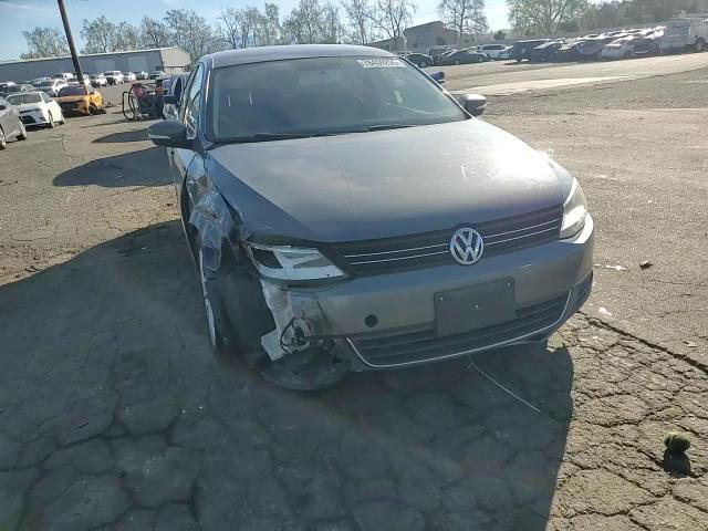 Volkswagen Jetta 2013