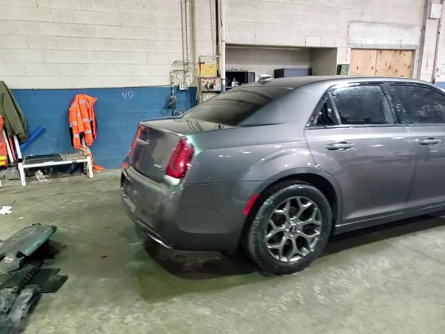 Chrysler 300 2017