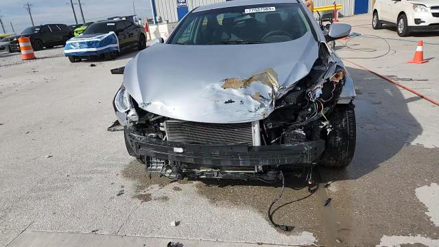 Hyundai Elantra 2015