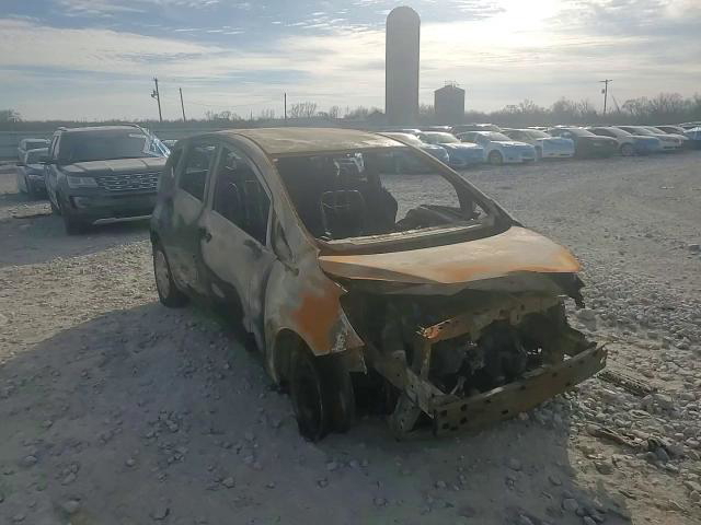 Nissan Versa 2015