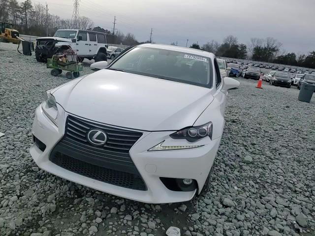 Lexus IS 2016
