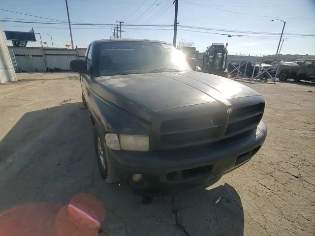 Dodge RAM 2000