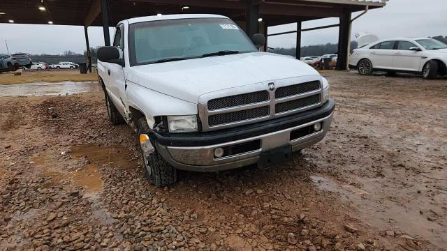 Dodge RAM 2000
