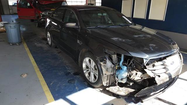 Ford Taurus 2016