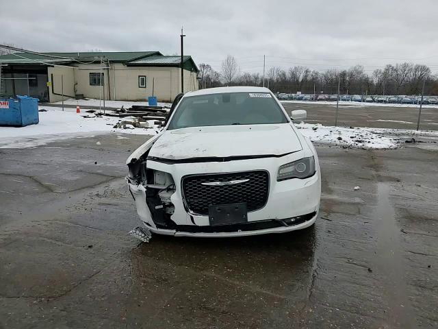 Chrysler 300 2017