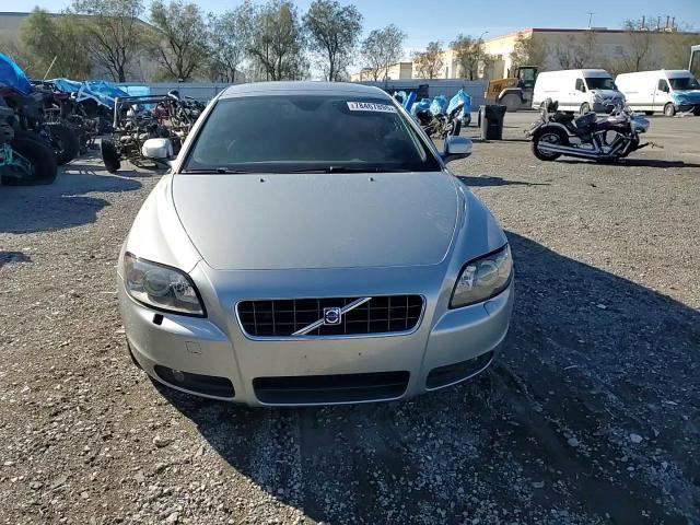 Volvo C70 2010